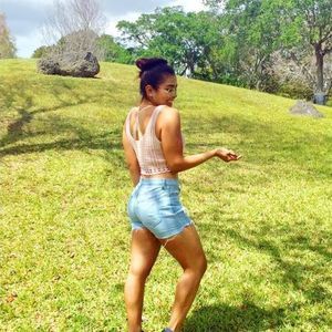 Meet your Posher, Daniela